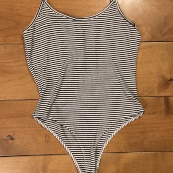 Striped Body Suit - Picture 3 of 4